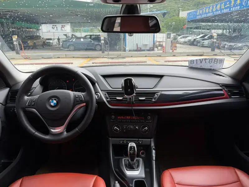 BMW X1 2015 sDrive18i Fashion Upgrade Edition — миниатюра 9