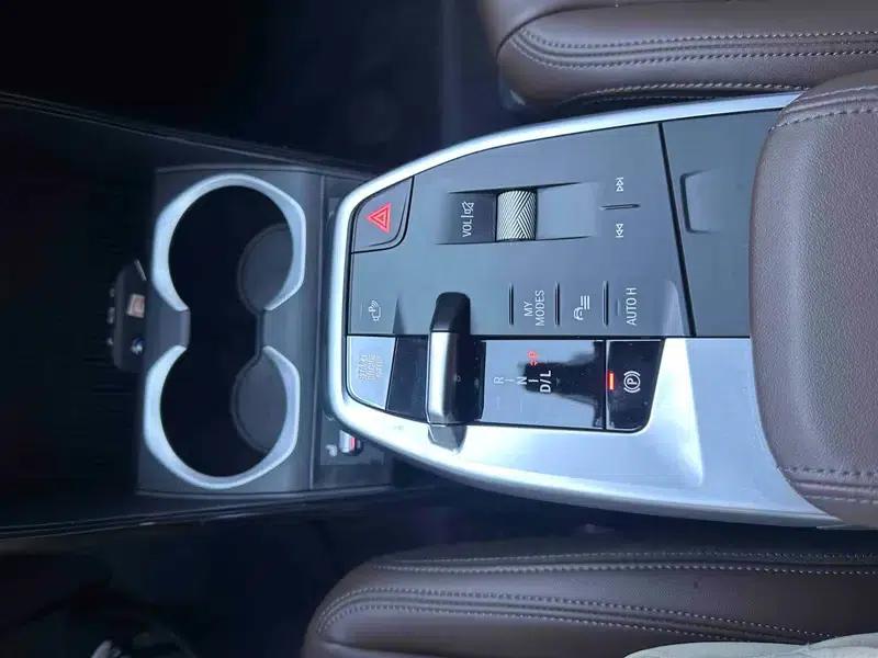 2023 BMW X1 sDrive20Li X Design Package — миниатюра 15