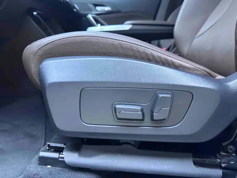 2023 BMW X1 sDrive20Li X Design Package — миниатюра 18