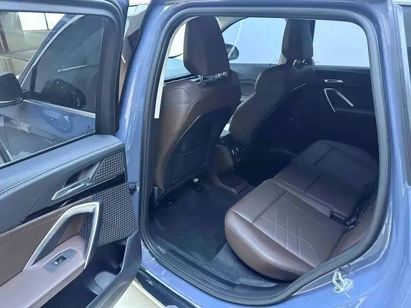 2023 BMW X1 sDrive20Li X Design Package — миниатюра 19