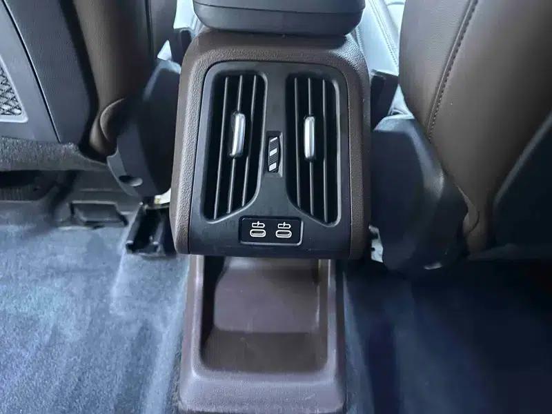 2023 BMW X1 sDrive20Li X Design Package — миниатюра 21