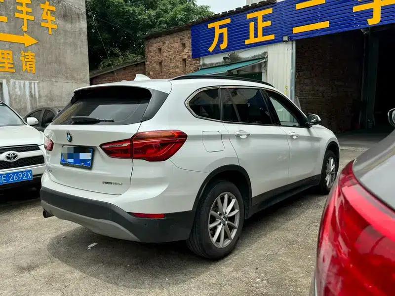 BMW X1 2019 sDrive18Li Fashion Edition — миниатюра 4
