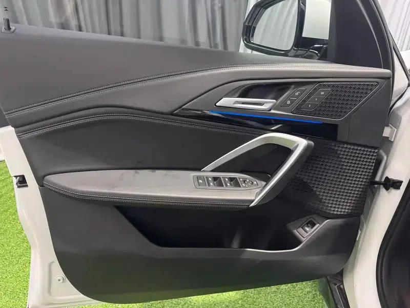2023 BMW X1 sDrive20Li X Design Package — миниатюра 9