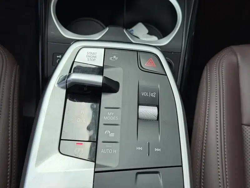 BMW X1 2023 sDrive25Li M Sport Package — миниатюра 9