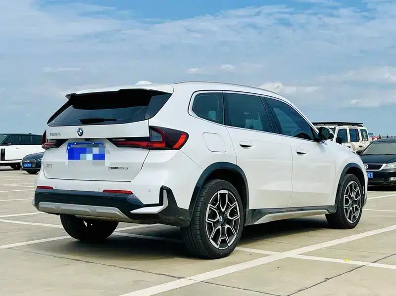 2023 BMW X1 xDrive25Li X Design Package — миниатюра 3