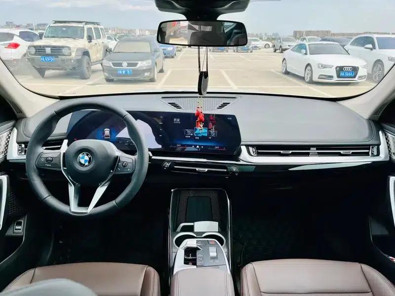 2023 BMW X1 xDrive25Li X Design Package — миниатюра 5