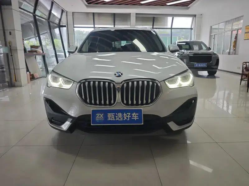 BMW X1 2021 sDrive25Li Leading Edition — миниатюра 2
