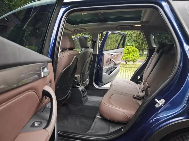 BMW X1 2019 xDrive20Li Premium — миниатюра 13
