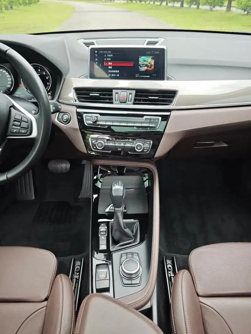 BMW X1 2019 xDrive20Li Premium — миниатюра 10