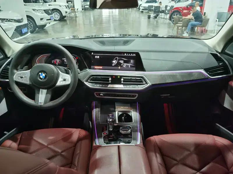 BMW X5 2022 xDrive 30Li Luxury M Sport Package — миниатюра 7