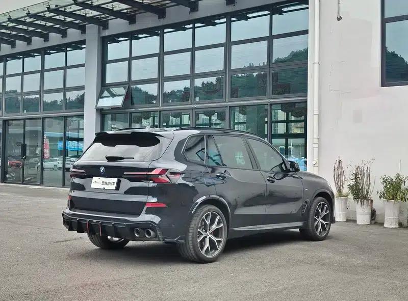 BMW X5 2023 xDrive30Li M Sport Shadow Edition — миниатюра 6