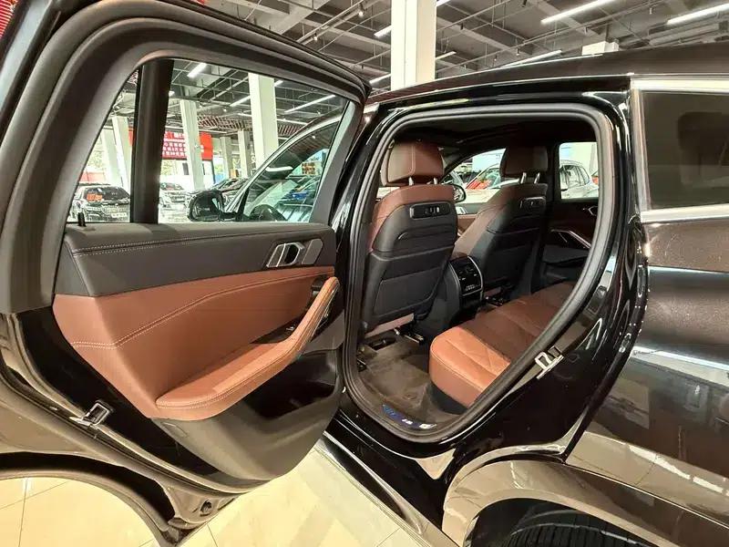 BMW X6 2023 xDrive40i Luxury M Sport Package — миниатюра 16