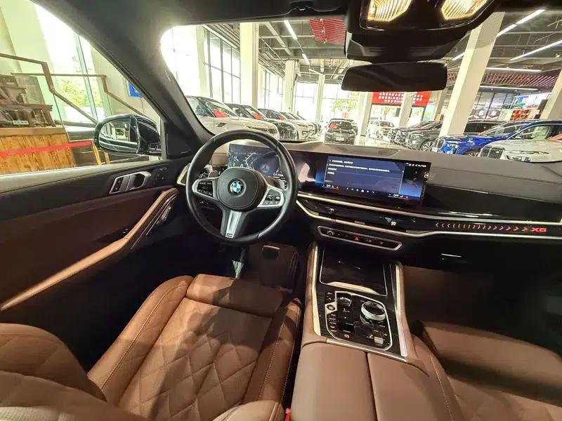 BMW X6 2023 xDrive40i Luxury M Sport Package — миниатюра 23