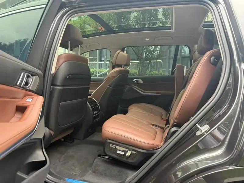 BMW X7 2020 xDrive40i Leading Luxury Package — миниатюра 15