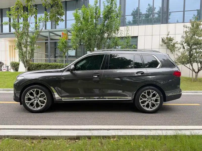 BMW X7 2020 xDrive40i Leading Luxury Package — миниатюра 3