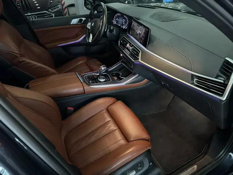 BMW X7 2020 xDrive40i Luxury Package — миниатюра 6