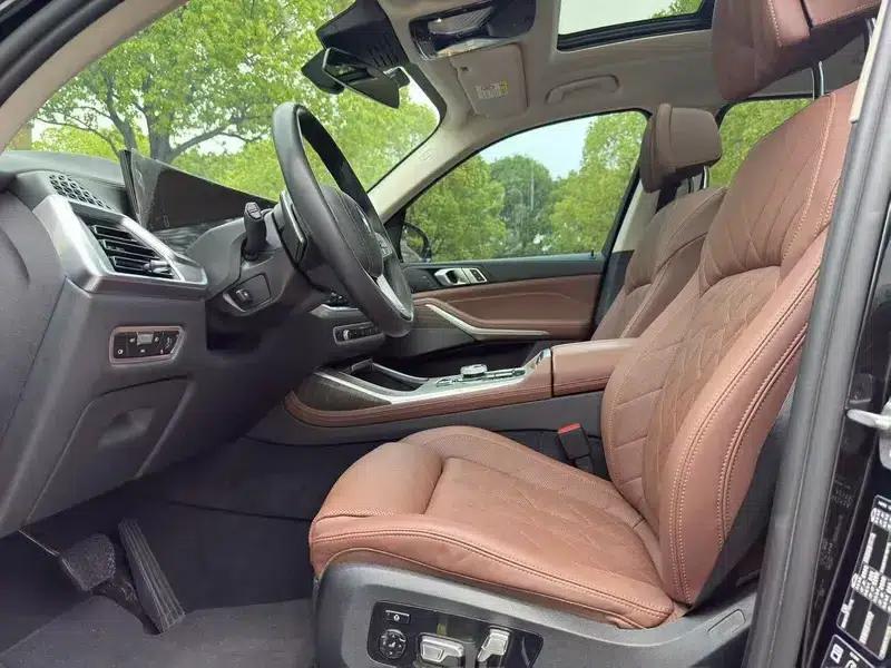 BMW X7 2023 xDrive40i Leading Luxury Package — миниатюра 9