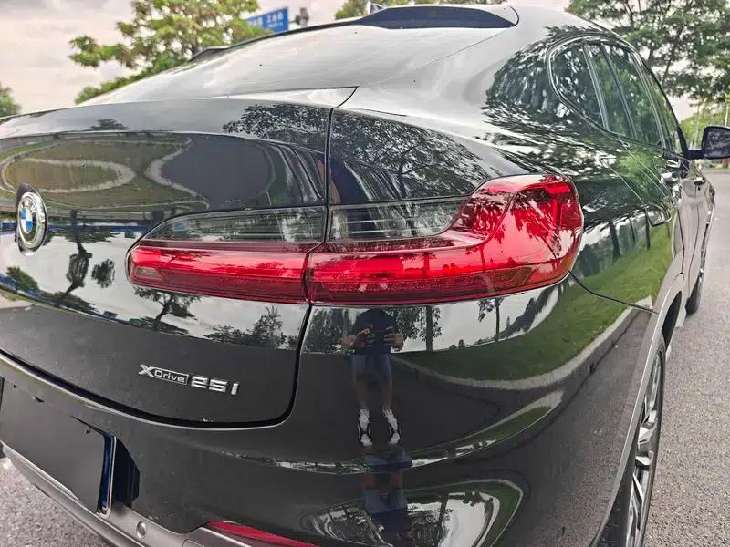 2019 BMW X4 xDrive25i M Sport Package — миниатюра 10