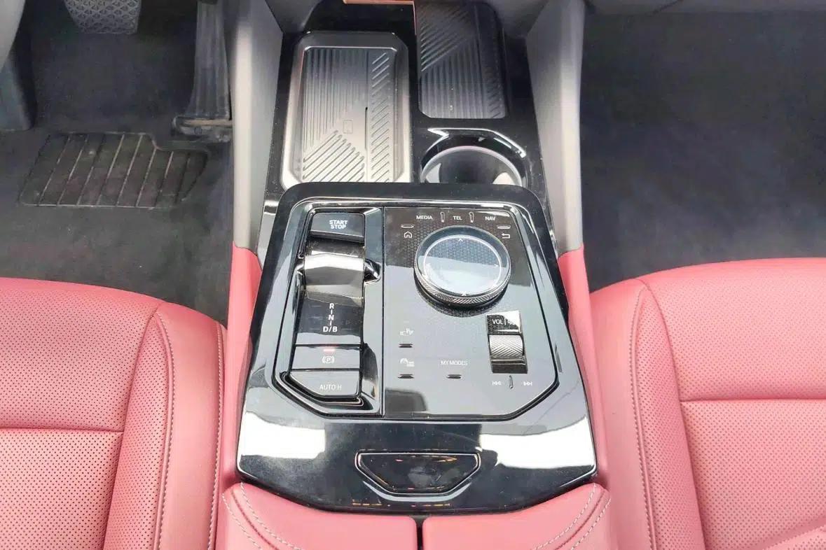 BMW i5 2025 eDrive40L M Sport Package — миниатюра 10