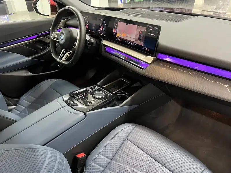 BMW i5 2024 eDrive35L Premium M Sport Package — миниатюра 22