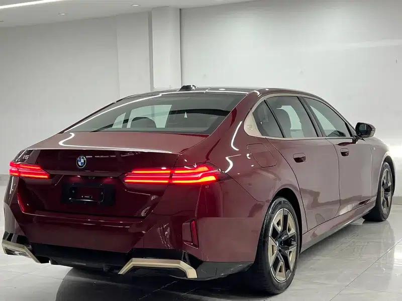 BMW i5 2024 eDrive35L Premium M Sport Package — миниатюра 6