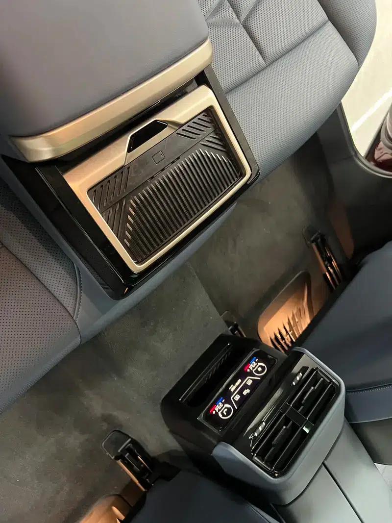 BMW i5 2024 eDrive35L Premium M Sport Package — миниатюра 8