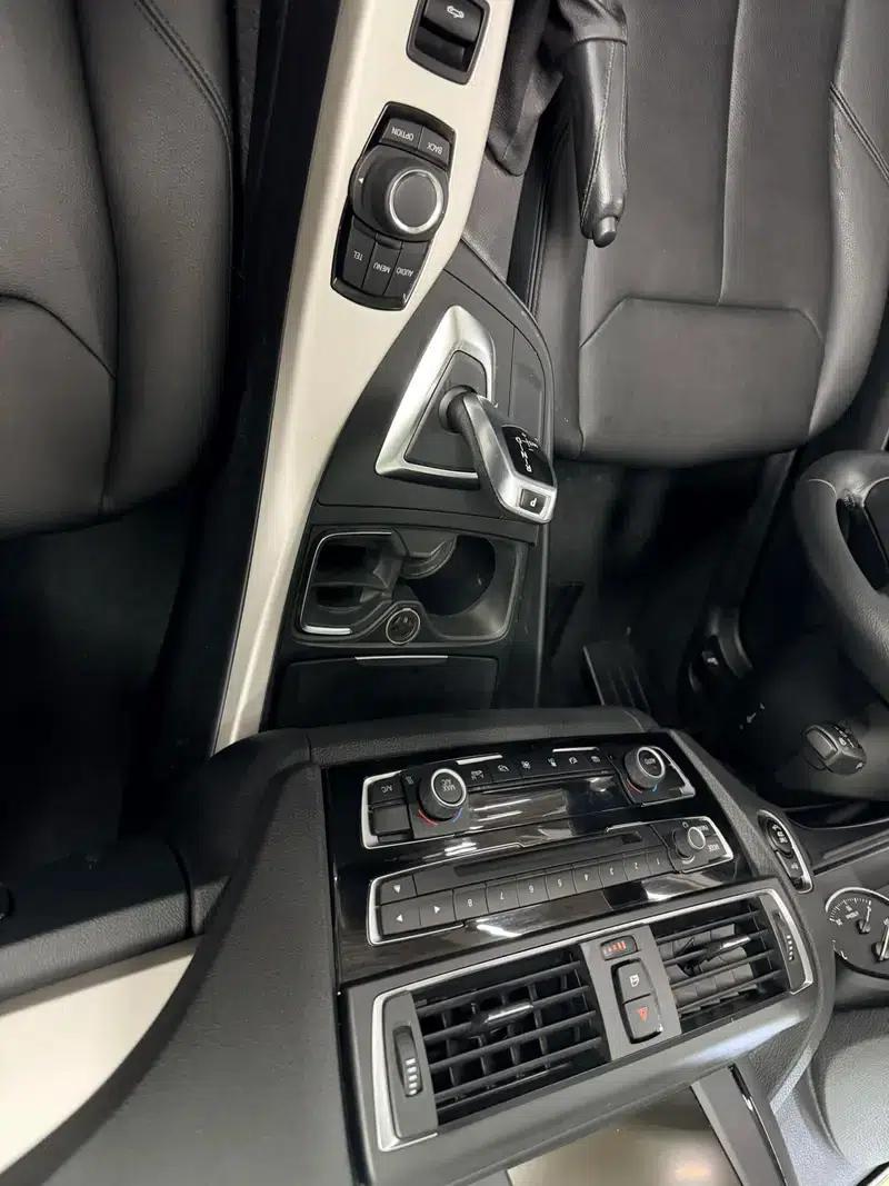 2015 BMW 2 Series (Imported) 218i Convertible Coupe — миниатюра 8