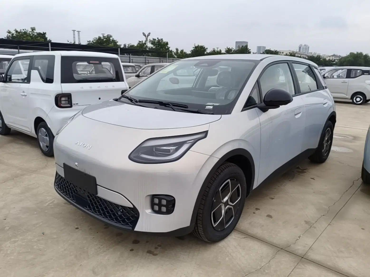 AION UT 2026 Model 320 Starlight Edition — миниатюра 1