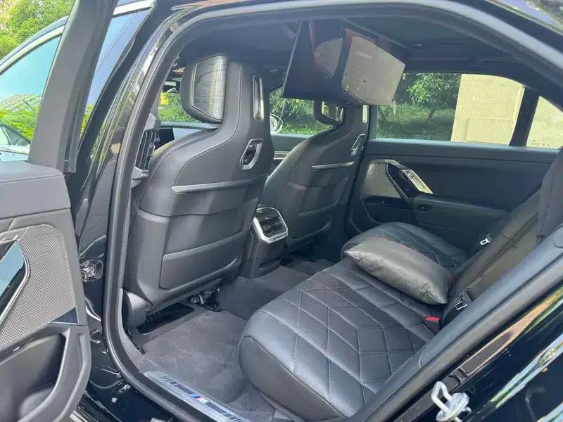 BMW i7 2023 eDrive50L Premium M Sport Package — миниатюра 11