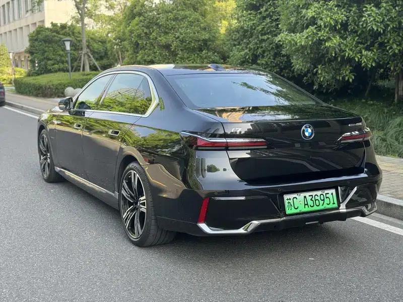BMW i7 2023 eDrive50L Premium M Sport Package — миниатюра 3