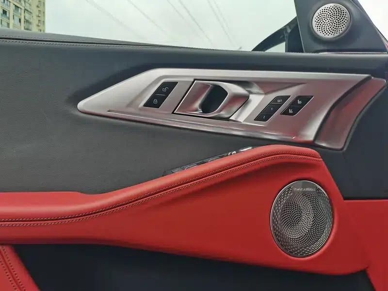 BMW XM 2023 50e — миниатюра 10