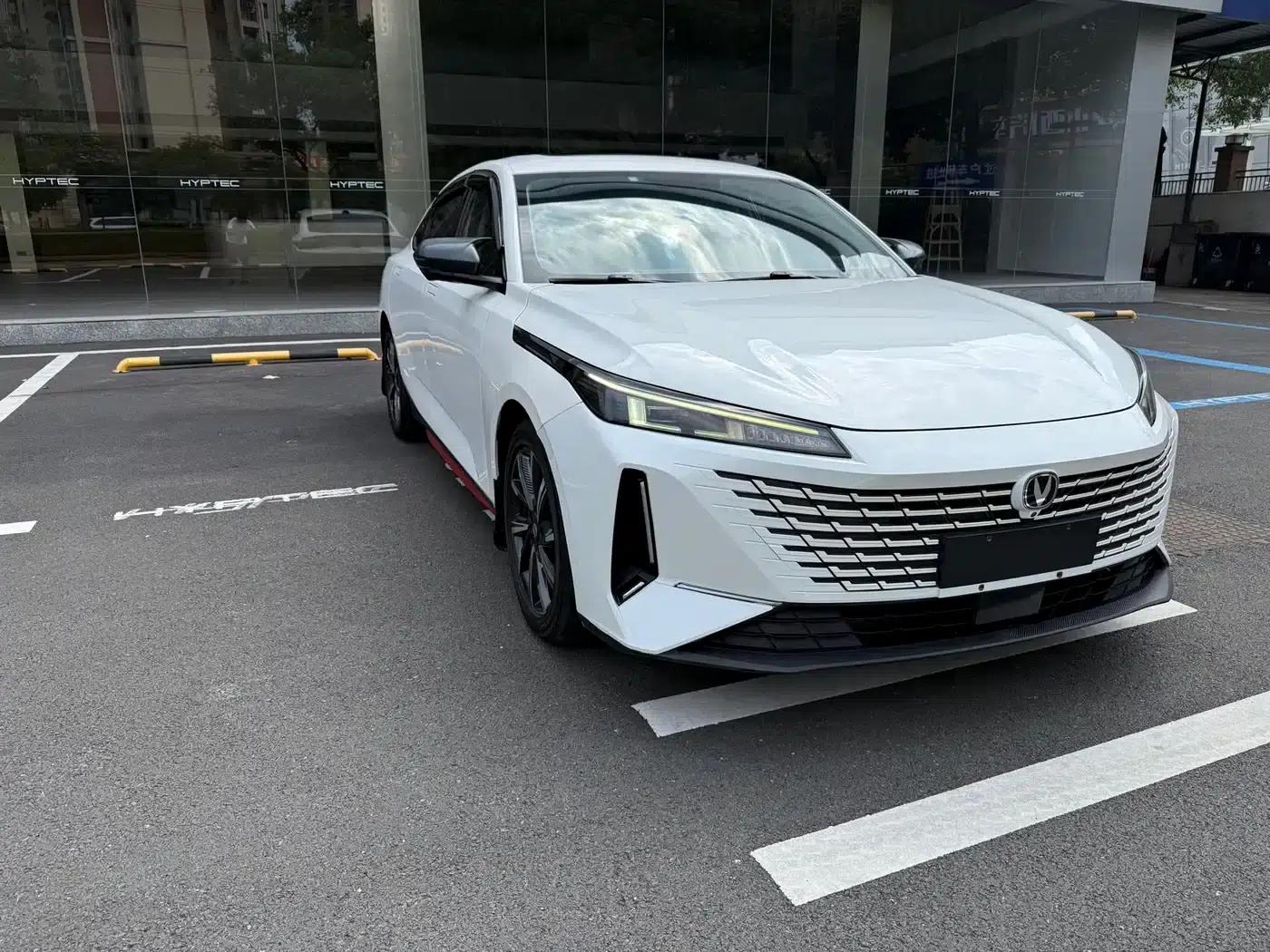 Yida 2023 Blue Whale NE 1.5T GDI DCT Navigator Edition — миниатюра 3