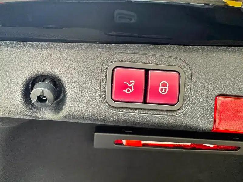 Mercedes-Benz E-Class (Imported) 2023 E 300 Fashion Sport Edition — миниатюра 9