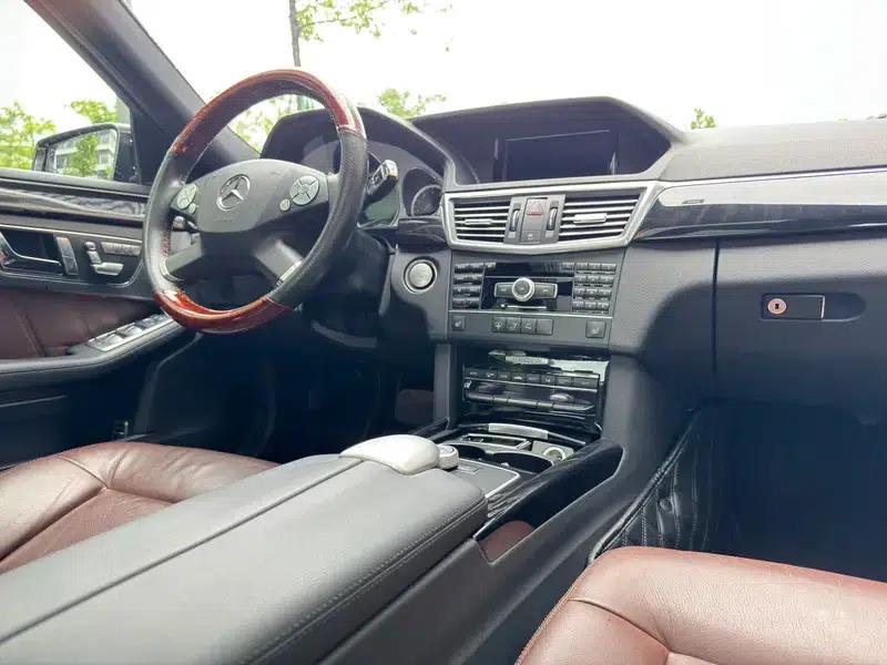 Mercedes-Benz E-Class 2011 E 300 L Luxury Edition — миниатюра 11