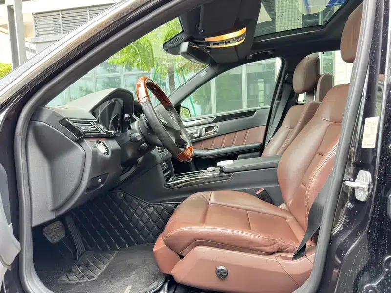 Mercedes-Benz E-Class 2011 E 300 L Luxury Edition — миниатюра 17