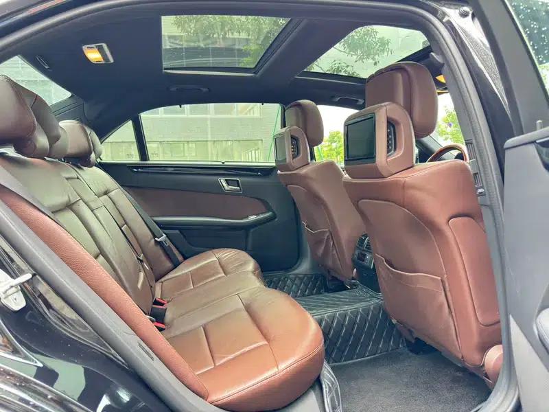 Mercedes-Benz E-Class 2011 E 300 L Luxury Edition — миниатюра 21