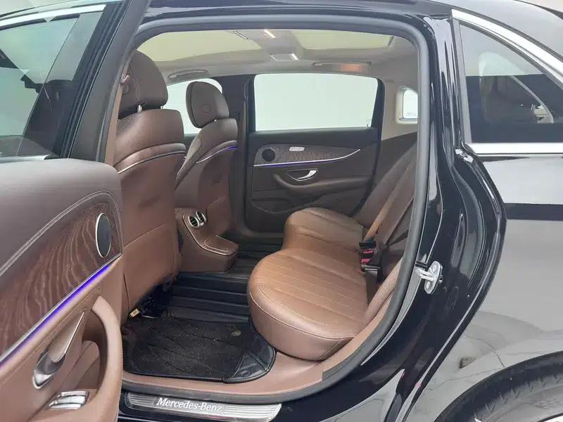 2023 Mercedes-Benz E-Class E 260 L Sedan — миниатюра 18