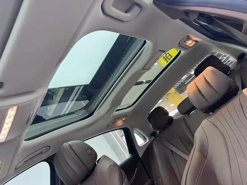 2023 Mercedes-Benz E-Class E 260 L Sedan — миниатюра 19