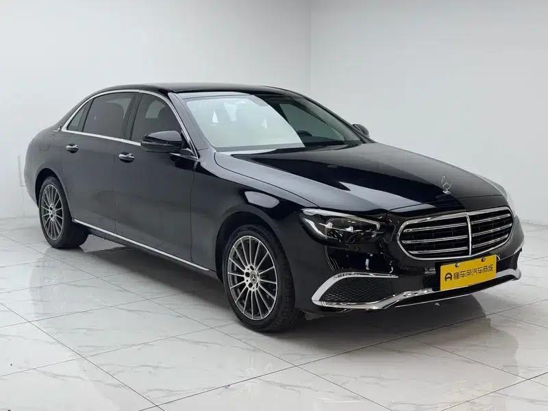 2023 Mercedes-Benz E-Class E 260 L Sedan — миниатюра 3