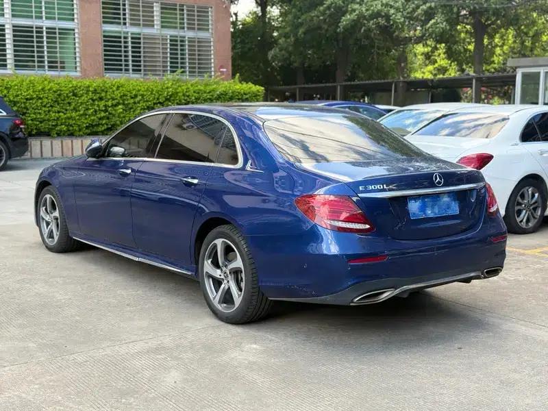 Mercedes-Benz E-Class 2018 Facelift E 300 L Sport Style — миниатюра 4