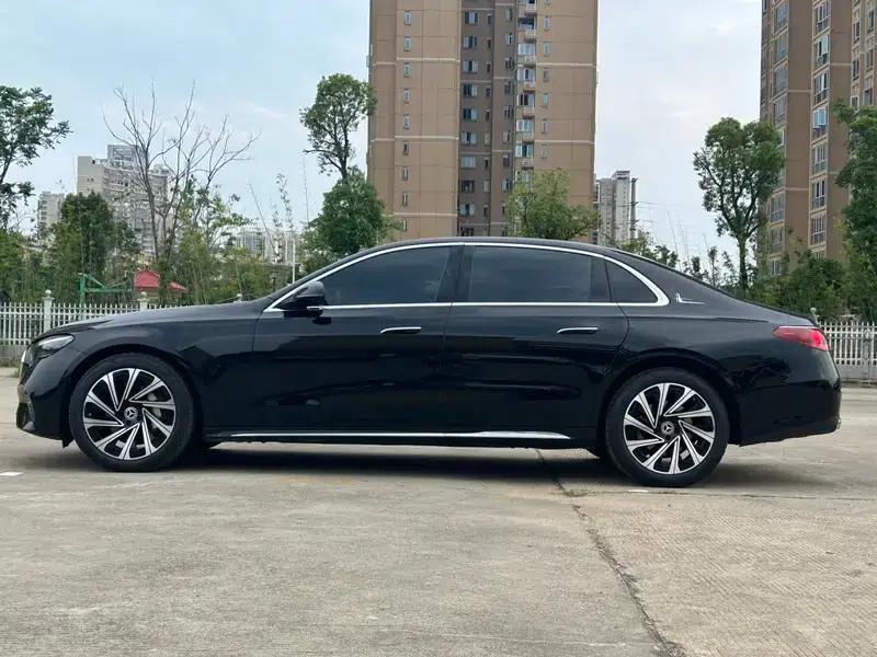 Mercedes-Benz E-Class 2024 E 300 L Luxury Sedan — миниатюра 4
