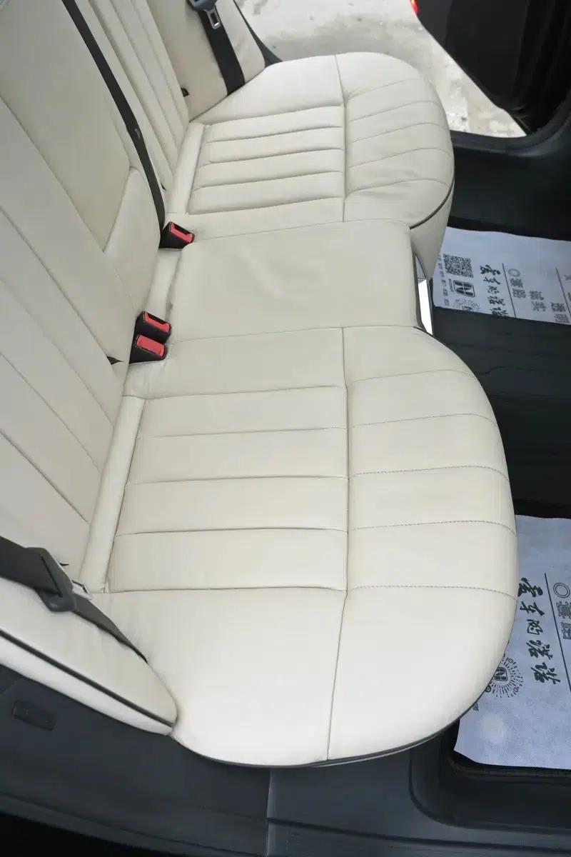 2015 Mercedes-Benz E-Class E 320 L Luxury 4MATIC — миниатюра 14