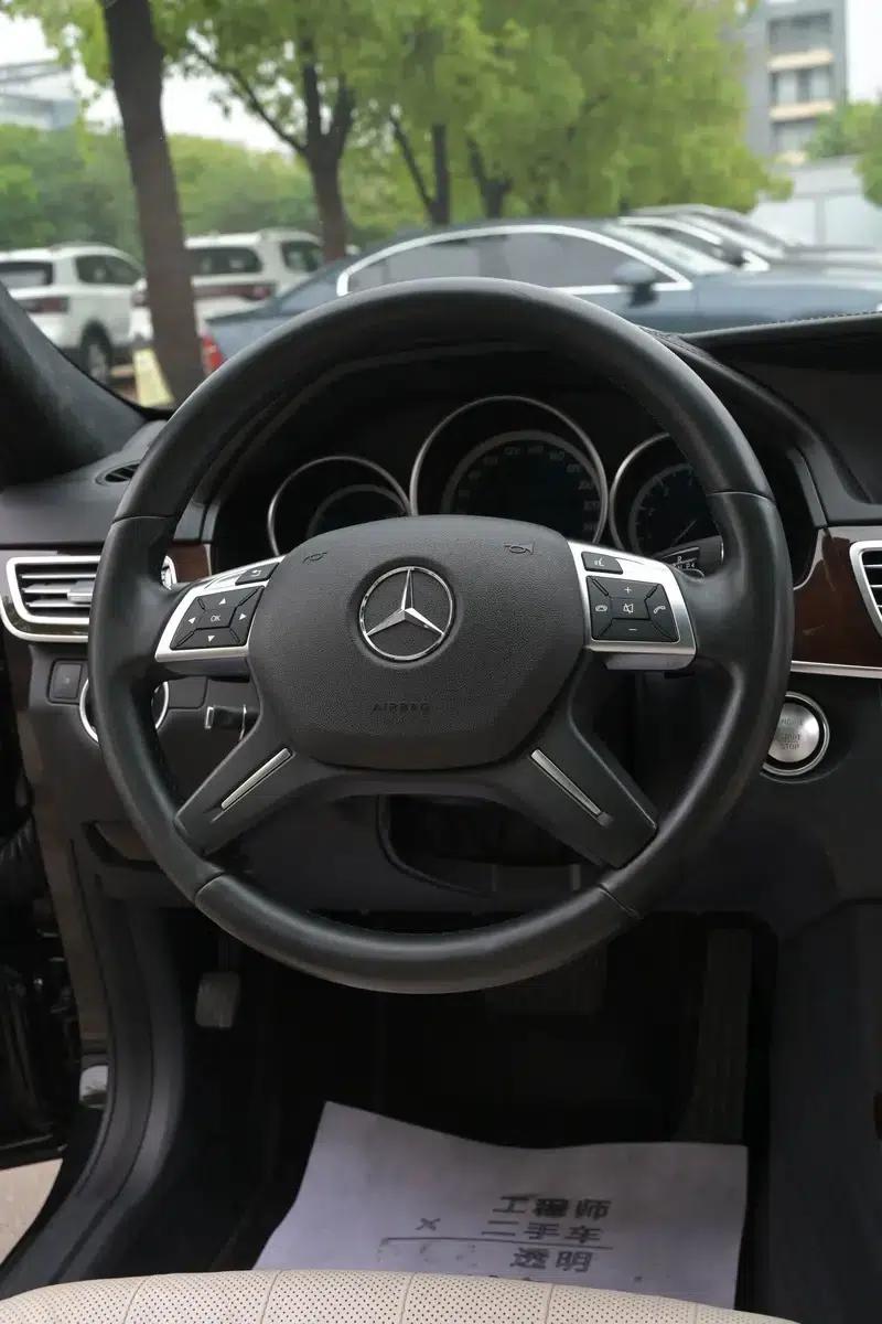 2015 Mercedes-Benz E-Class E 320 L Luxury 4MATIC — миниатюра 18