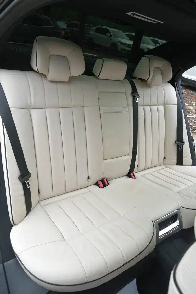 2015 Mercedes-Benz E-Class E 320 L Luxury 4MATIC — миниатюра 19
