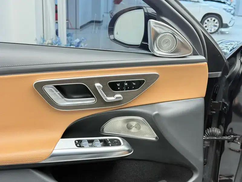 Mercedes-Benz E-Class 2024 E 300 L Premium Sedan — миниатюра 9