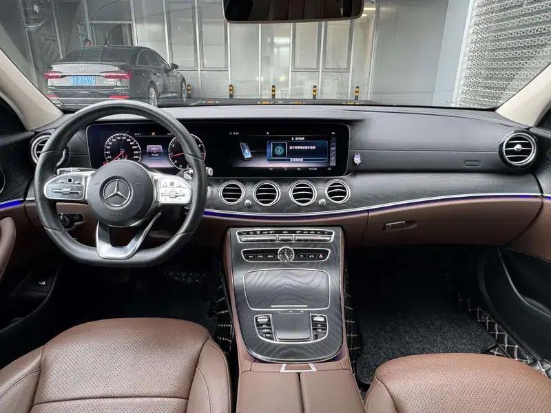 Mercedes-Benz E-Class 2019 E 300 L Sport Luxury — миниатюра 6