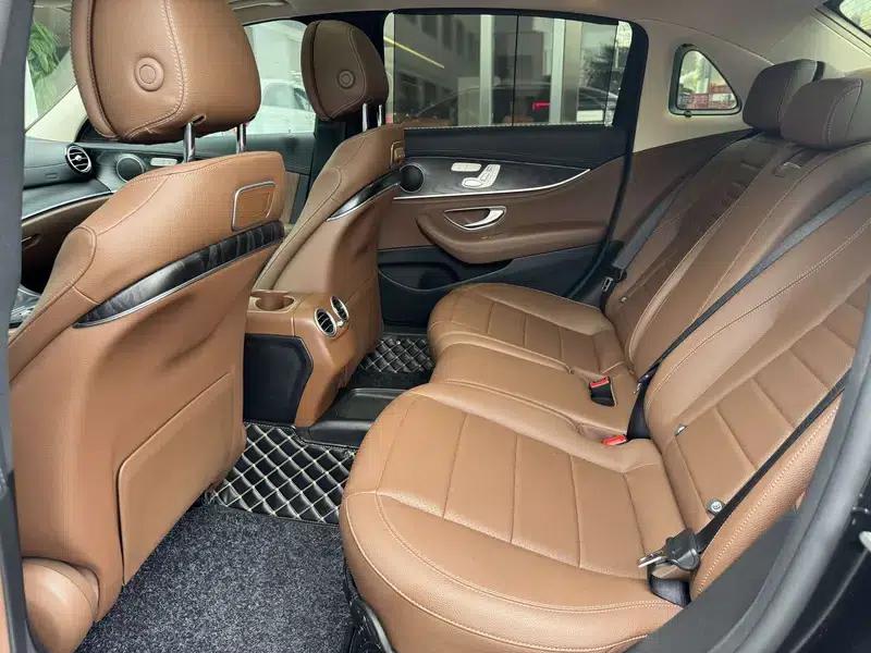 Mercedes-Benz E-Class 2019 E 300 L Sport Luxury — миниатюра 9