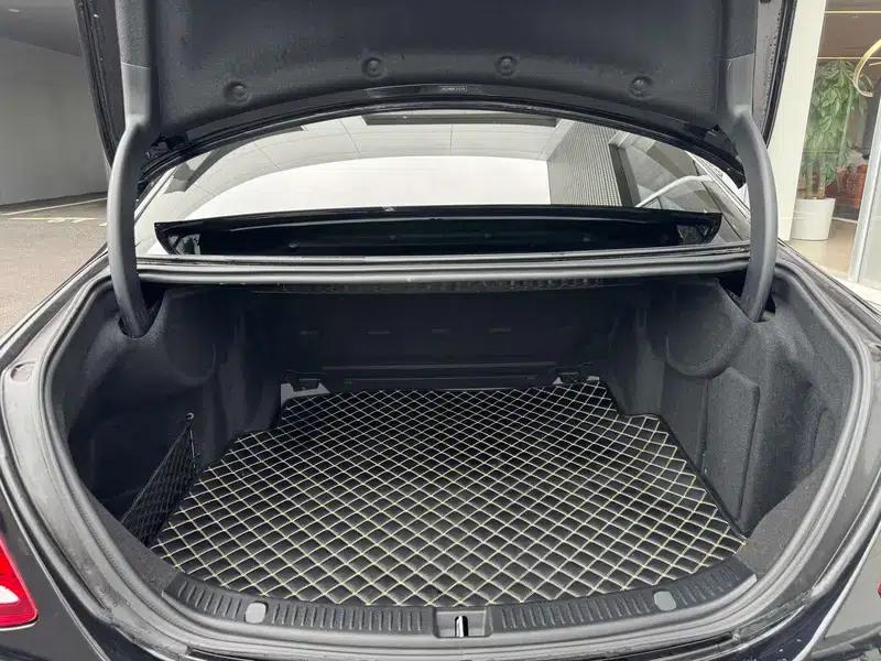 Mercedes-Benz E-Class 2019 E 300 L Sport Luxury — миниатюра 10
