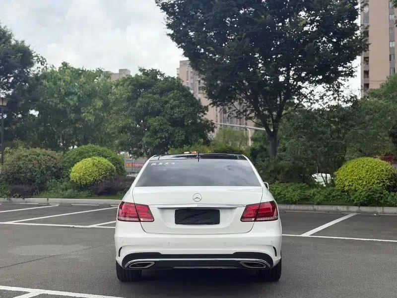 2015 Mercedes-Benz E-Class Facelift E 260 L Sport — миниатюра 5