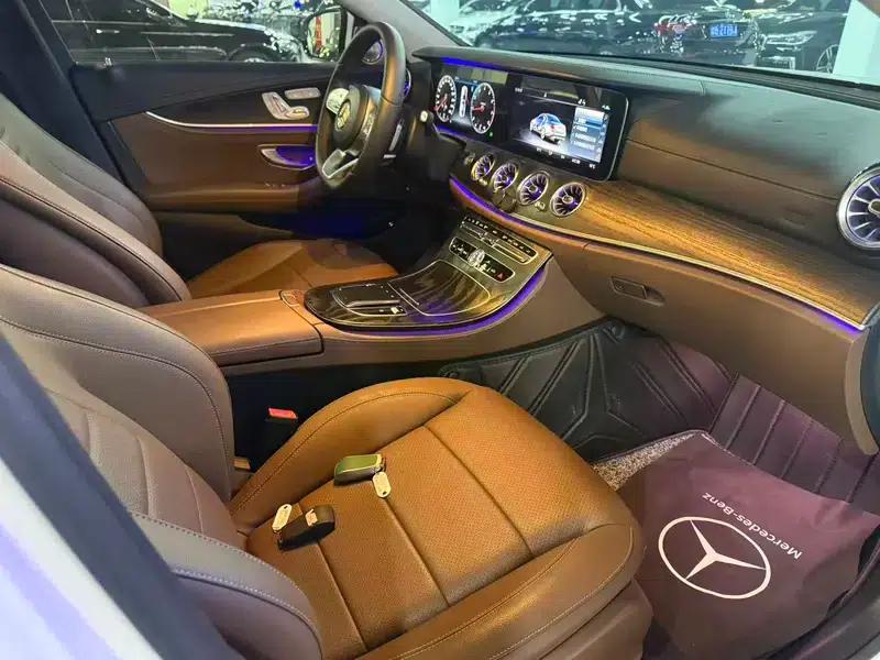 Mercedes-Benz E-Class 2019 Facelift E 300 L Sport Style — миниатюра 8